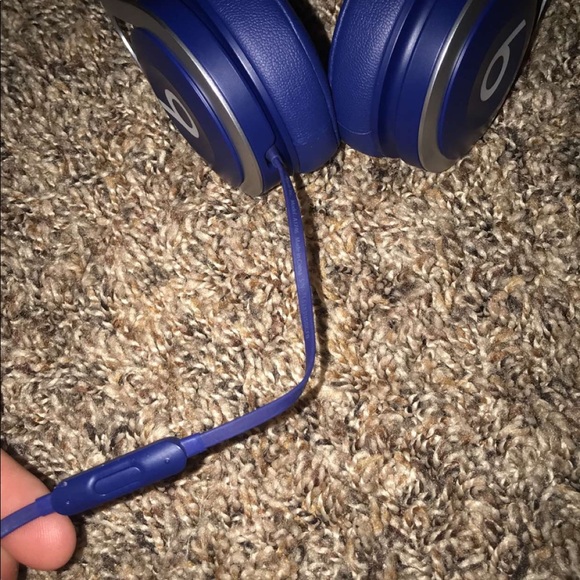 Beats EP Headphones - Picture 2 of 4